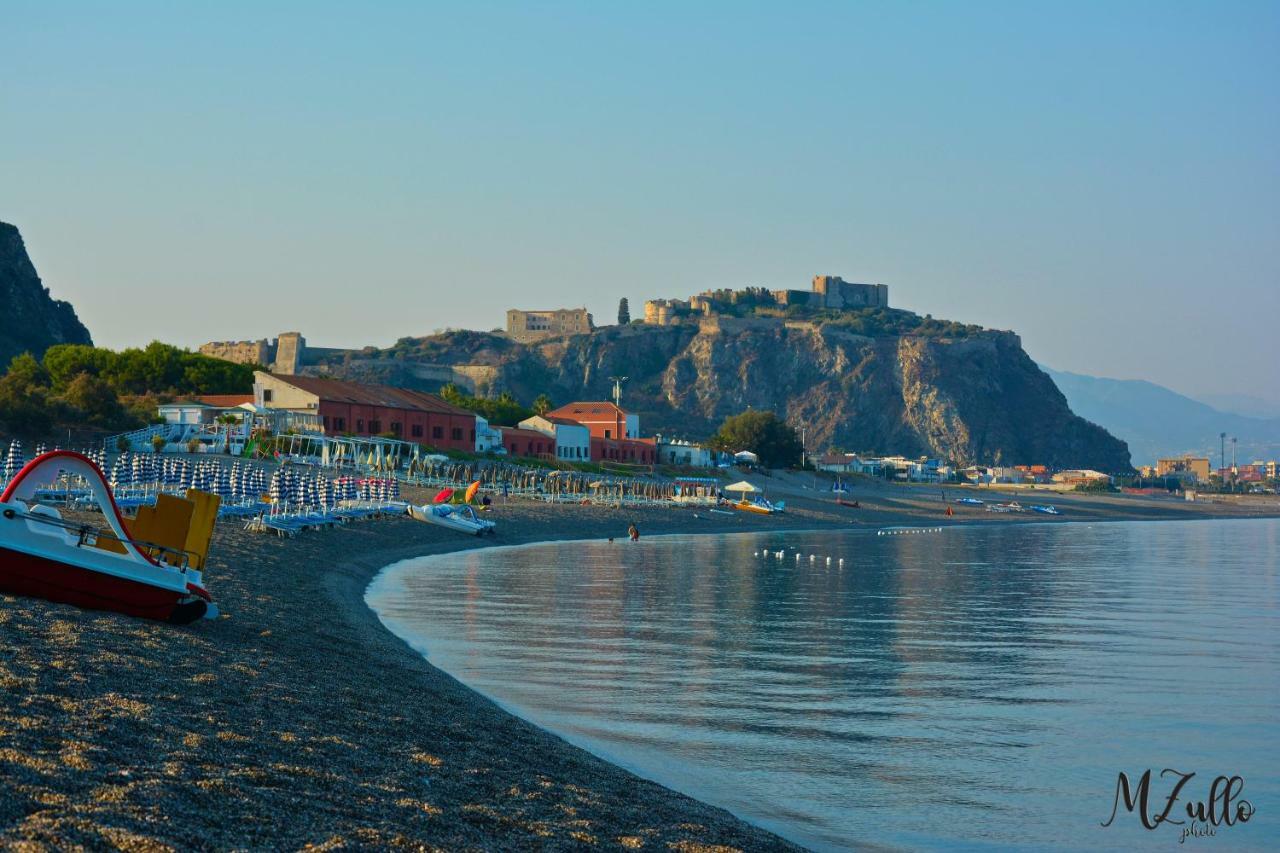 B&B Rakel Home Мілаццо Екстер'єр фото